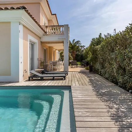 Amazing In Raphael * Saint-Raphael (Var)