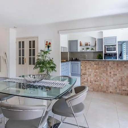 Prázdninový dům In Raphael Saint-Raphaël