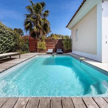 Awesome In Raphael With Private Swimming Pool, Be Inside Or Outside Saint-Raphaël
